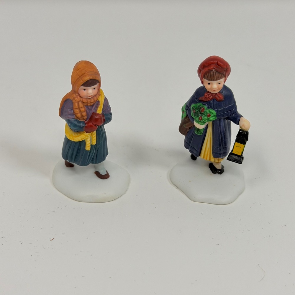 H‎ V Series Christmas Village Figures Set of 2 Children Carolers Japan Taiwan